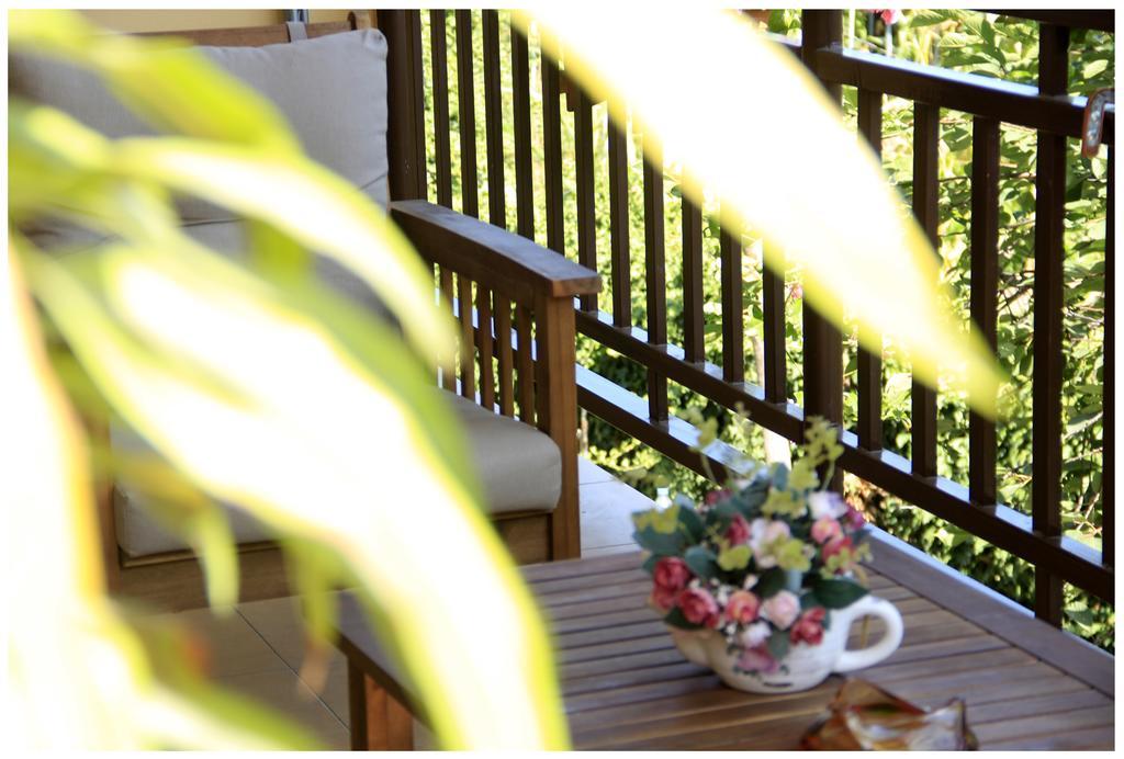 Tinikos Guest House เทลาวี ภายนอก รูปภาพ
