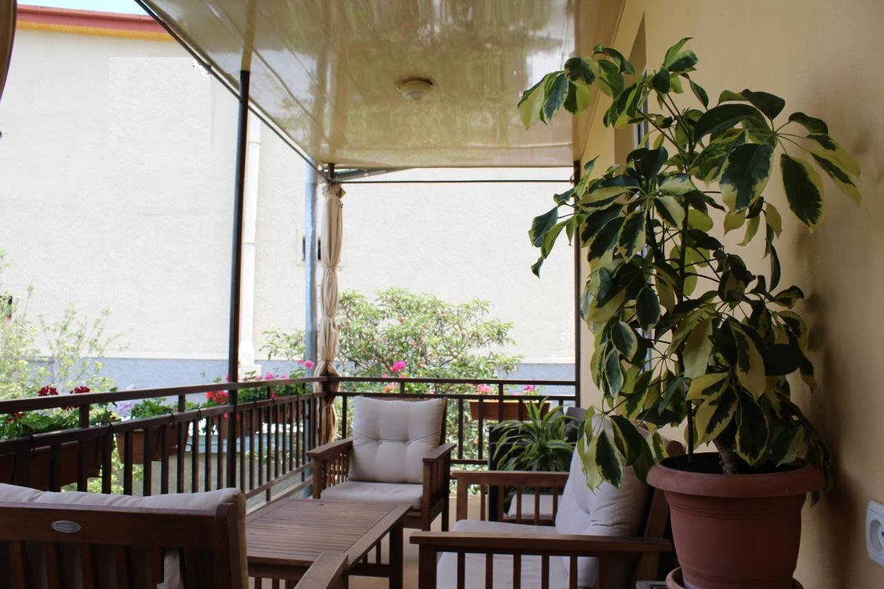 Tinikos Guest House เทลาวี ภายนอก รูปภาพ